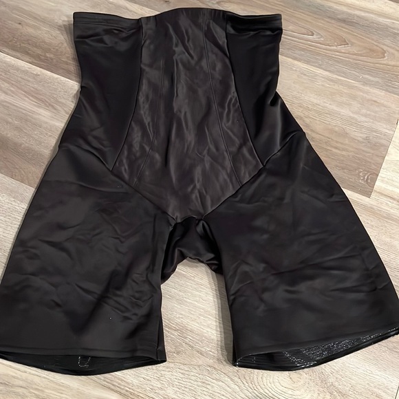 MiracleSuit black shape-wear 2X - Picture 1 of 5